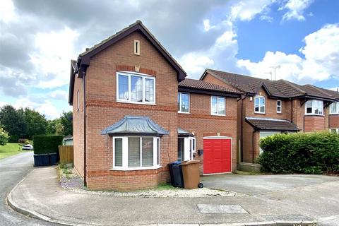 4 bedroom detached house for sale, Ambion Way, Hinckley LE10