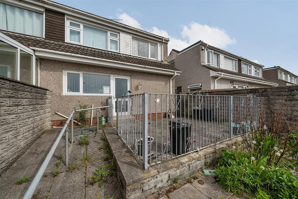 Heol Camlan, Birchgrove, Swansea 1 bed semidetached house for sale £