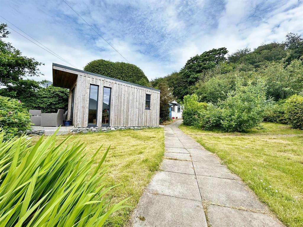 Garden room
