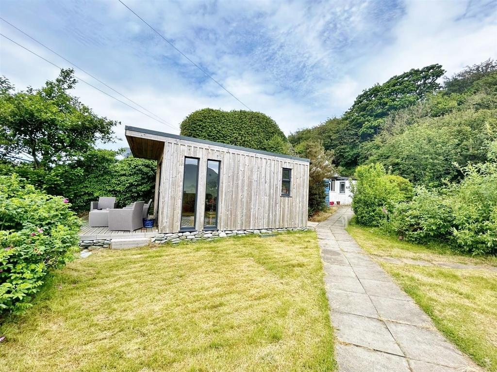 Garden room