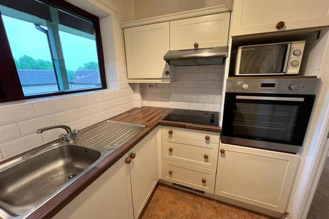1 bedroom house to rent, High Street, Old Whittington, Chesterfield