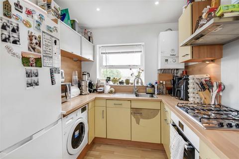 2 bedroom flat for sale, Ascalon Street, London SW8