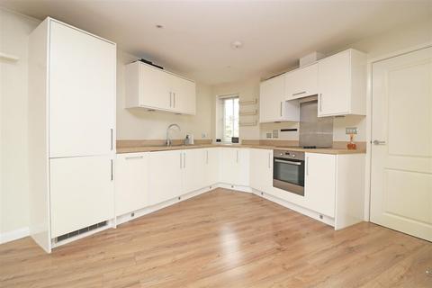 2 bedroom flat for sale, Church Road, Boreham