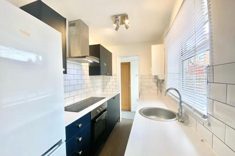 2 bedroom house to rent, Rosebery Street, York, YO26 4YX