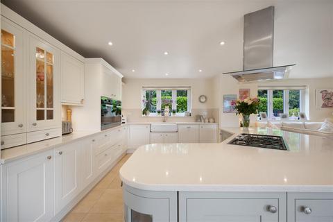 Truscott Knowle Hill, Virginia Water, GU25 4HZ