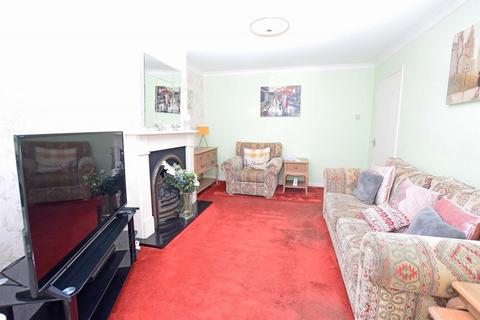 2 bedroom semi-detached bungalow for sale, Parkfield Road, Rainham, Gillingham