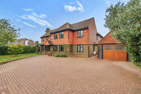 5 bedroom detached house to rent, Cunningham Road, Banstead