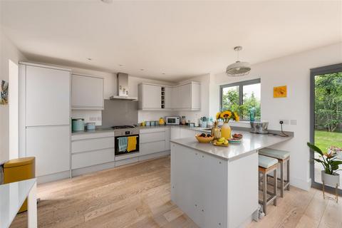 3 bedroom detached house for sale, Hodgson Road, Seasalter, Whitstable