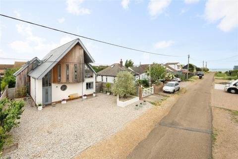 3 bedroom detached house for sale, Hodgson Road, Seasalter, Whitstable