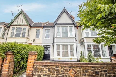 3 bedroom flat for sale, Valkyrie Road, Westcliff-on-Sea SS0