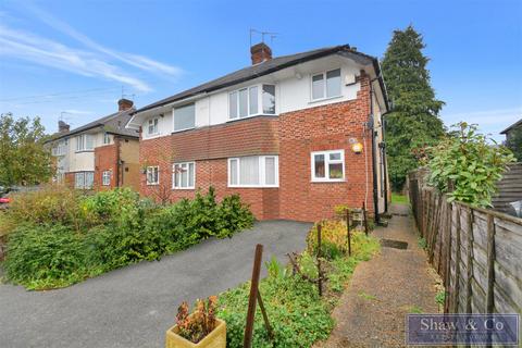 2 bedroom maisonette for sale, Elmcroft Close, Feltham TW14