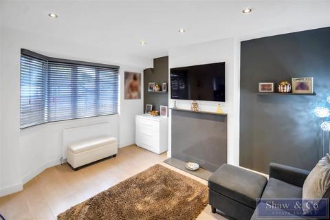 2 bedroom maisonette for sale, Elmcroft Close, Feltham TW14