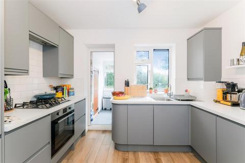 40 Althorne Gardens, London, E18 2DA