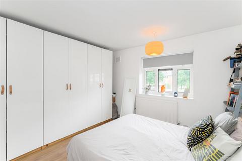 40 Althorne Gardens, London, E18 2DA