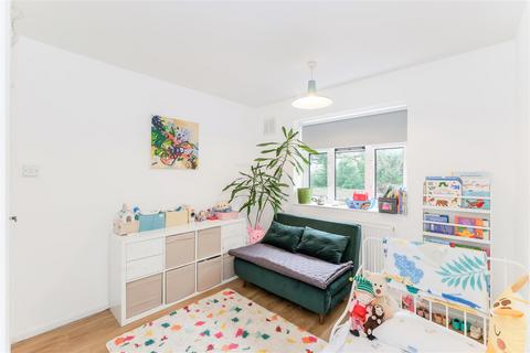 40 Althorne Gardens, London, E18 2DA