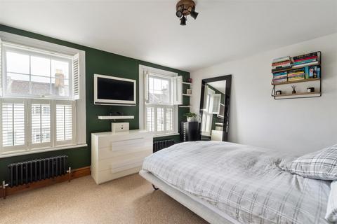 4 bedroom terraced house for sale, Cowley Road, Wanstead
