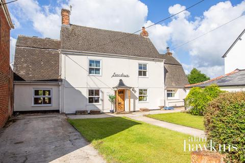 undefined, Wood Street, Royal Wootton Bassett