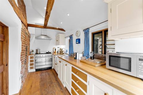 2 bedroom detached house for sale, Pixholme Grove, Dorking, Surrey, RH4