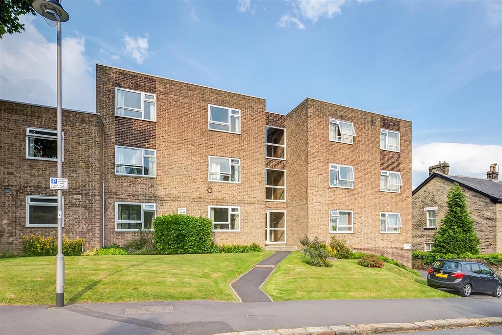 Sale Hill, Broomhill, Sheffield 2 bed flat to rent £900 pcm (£208 pw)