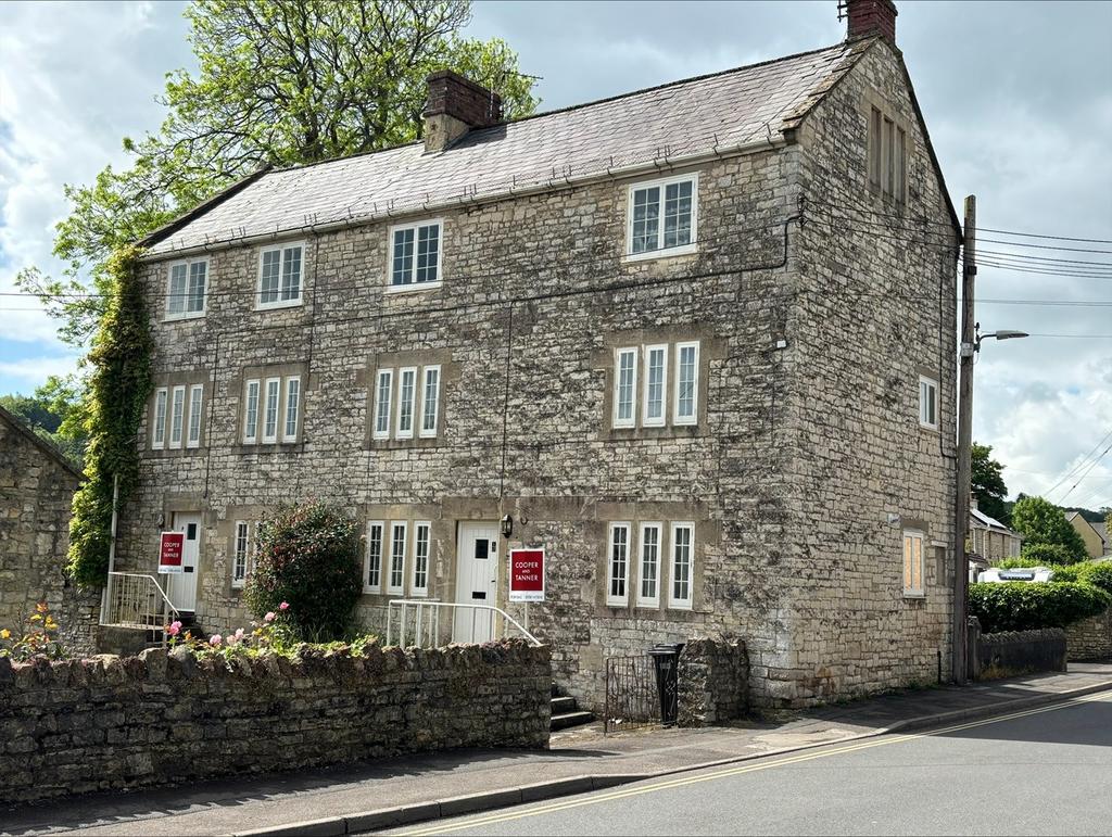 Steam Mills, Midsomer Norton... 3 bed end of terrace house for sale £