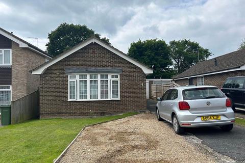2 bedroom bungalow to rent, Collington Park Crescent, Bexhill on Sea