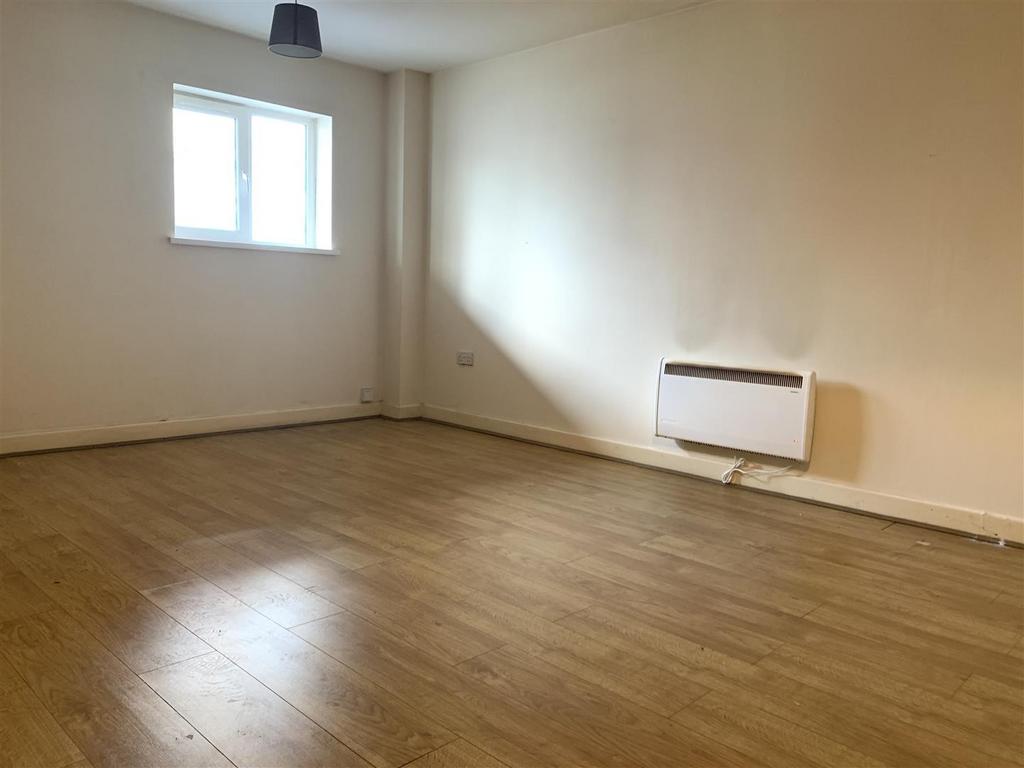 Upper High Street, Wednesbury 1 bed apartment to rent £625 pcm (£144 pw)