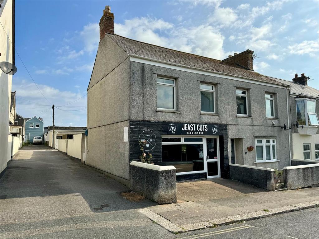 First Floor Flat, 31 Crantock Street