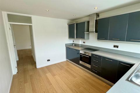 2 bedroom flat to rent, Crantock Street, Newquay TR7