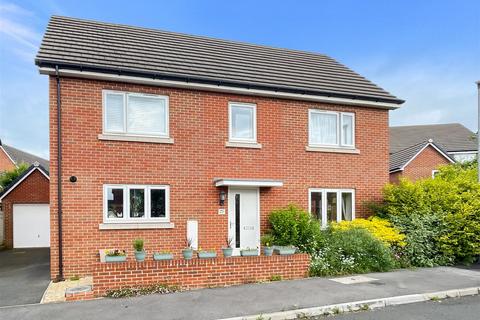 4 bedroom detached house for sale, Gray Street, Salisbury SP4