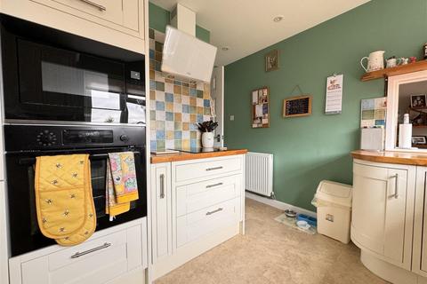 73 Elmore, Swindon, SN3 3TN