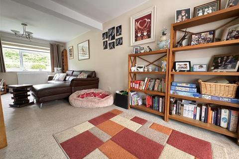 73 Elmore, Swindon, SN3 3TN