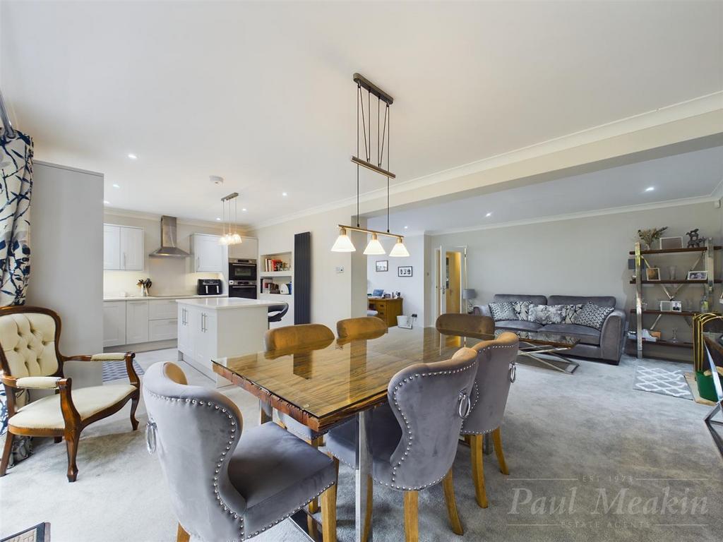 Kitchen / Diner
