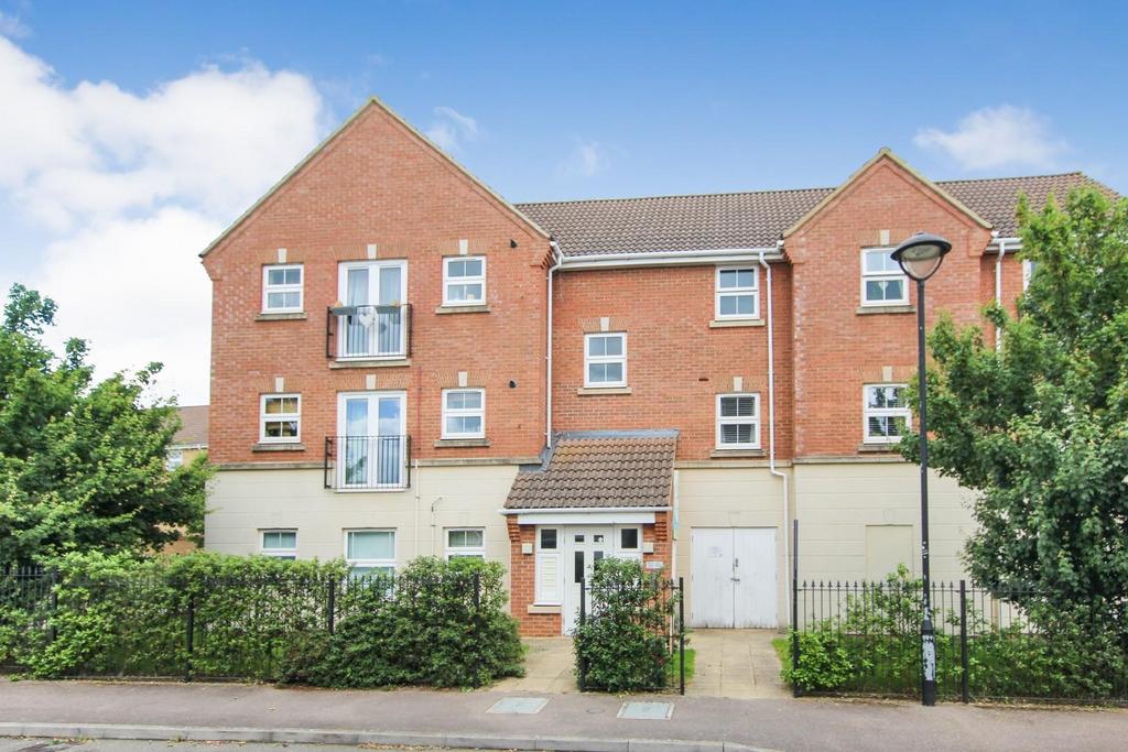 Drakes Avenue, Leighton Buzzard 2 bed flat for sale £210,000