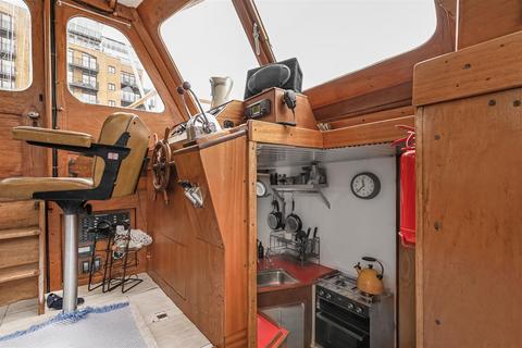 2 bedroom houseboat for sale, St. Katharine Docks, Wapping, E1W