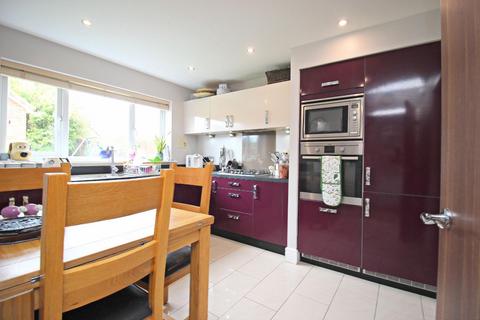 35 Elm Crescent, Birtley, Chester Le Street, DH3 1GH