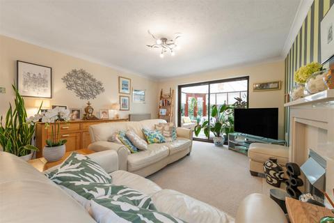 4 bedroom detached house for sale, Swinbrook Way, Shirley, Solihull