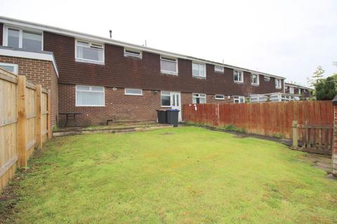 2 bedroom flat to rent, Wensley Close, Ouston, Chester Le Street