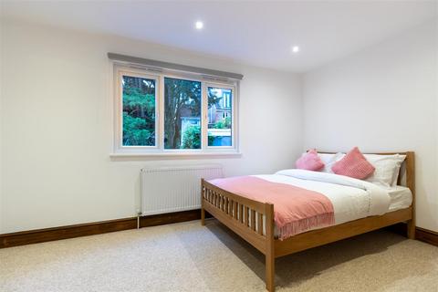 4 bedroom semi-detached house to rent, Thursley Gardens, Wimbledon, SW19