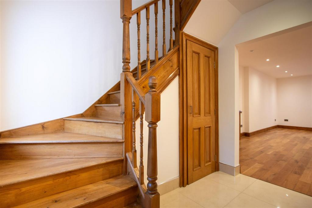 Staircase (1 of 1).jpg