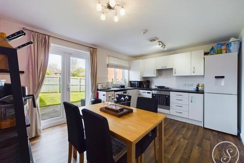 3 bedroom semi-detached house for sale, Stroothers Place, Bradford