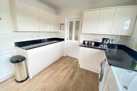 10 Brynglas Crescent, Llangunnor, Carmarthen, SA31 2HT