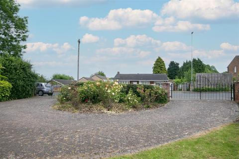 2 bedroom detached bungalow for sale, Nest Lane, Wellingborough