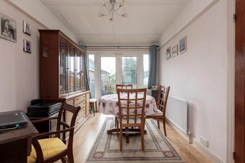 11 Barry Avenue, Bexleyheath, DA7 5LJ