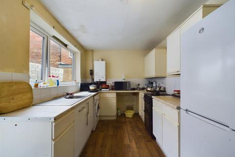 4 bedroom terraced house for sale, Fairfield Road, Bridlington