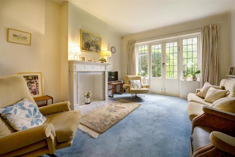 3 bedroom semi-detached house for sale, Widecombe Way, N2