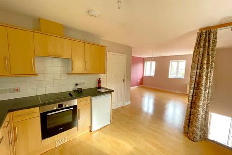2 bedroom flat for sale, Bourne Road, Essendine, Stamford