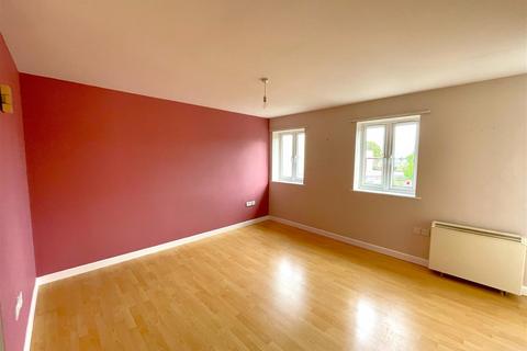 2 bedroom flat for sale, Bourne Road, Essendine, Stamford