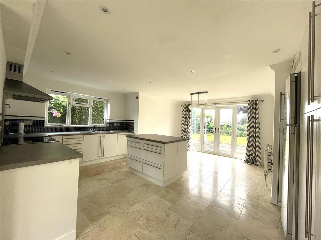 Kitchen 2
