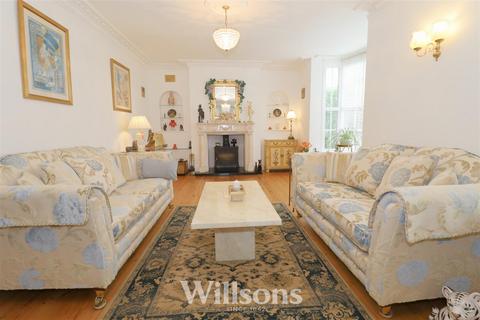 4 bedroom detached house for sale, Willoughby Road, Sutton-On-Sea, Mablethorpe