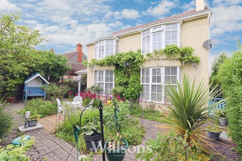 4 bedroom detached house for sale, Willoughby Road, Sutton-On-Sea, Mablethorpe